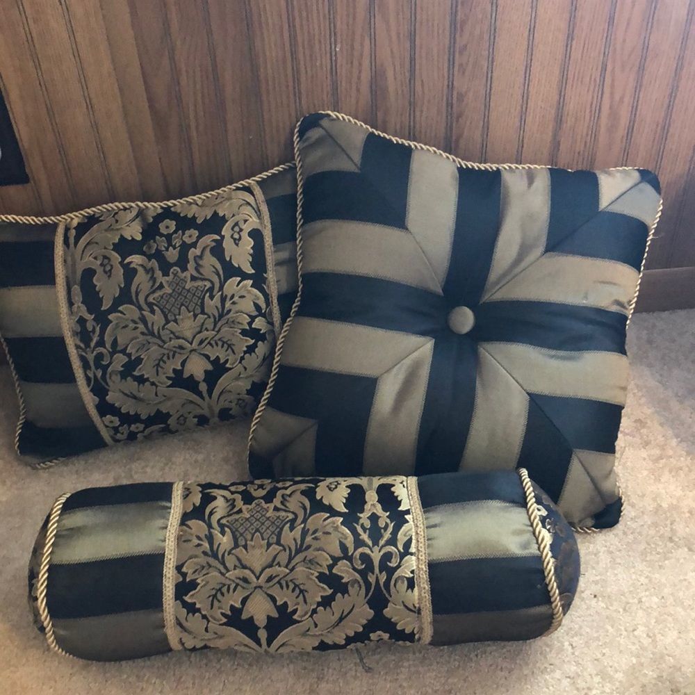 Horchow Set of 3 throw pillows in black, bronze & gold trim. Flip and get more